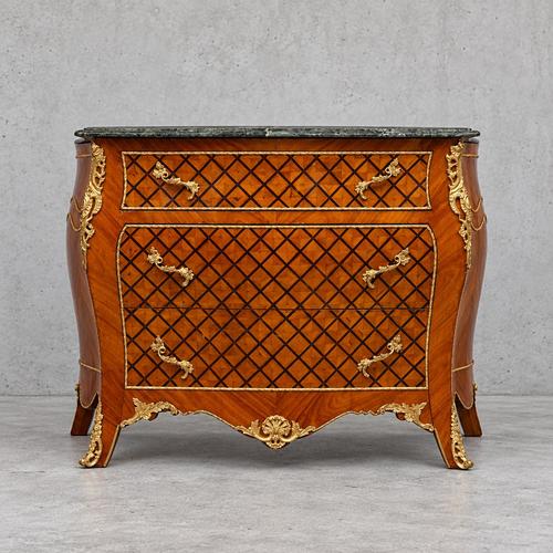 Louis XV Style Chest of Drawers from Fine Art & Co, 1970s For Sale - Image 4 of 10