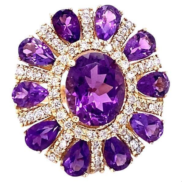 8.28 Carat Natural Amethyst and Diamond Yellow Gold Cocktail Ring, Size 7 For Sale - Image 4 of 11