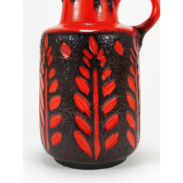 Tall Fat Lava Art Pottery Floor Vase attributed to Scheurich, Western Germany, 1970s For Sale - Image 4 of 17