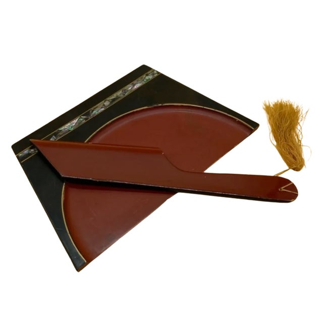 Japanese Vintage Japanese Lacquered Wood Silent Butler Crumber With Abalone Inlay For Sale - Image 3 of 8