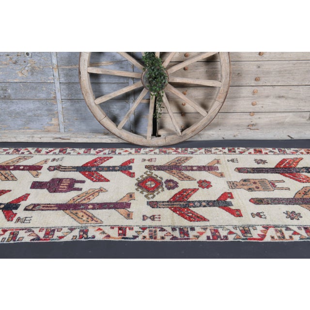 White Vintage Turkish Oushak Handmade Wool Cotton White Runner Rug For Sale - Image 8 of 9