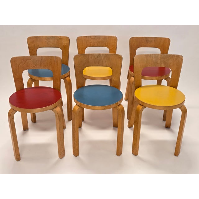 Dl82 Folding Table and 65 Chairs by Alvar Aalto for Artek 1960s, Set of 7 For Sale - Image 10 of 18