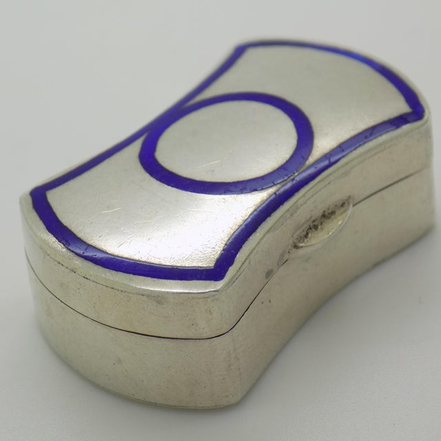 Vintage Italian Silver 800 Hourglass Bow-Tie Blue Enamelled Pill Box, 1950s For Sale - Image 6 of 12