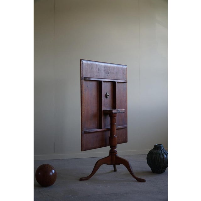 Brown Swedish Eskilstuna Drop Leaf Table in Burl Wood attributed to Carl Hollst For Sale - Image 8 of 18