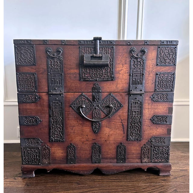 Antique Korean Bandaji Chest Pyongan Do Dynasty For Sale - Image 4 of 14