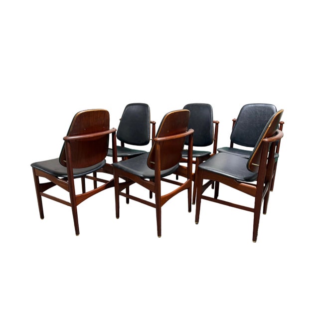 Set of Six Danish Mid Century Modern Dining Chairs Att. To Arne Hovmand Olsen With Black Leather For Sale - Image 4 of 9