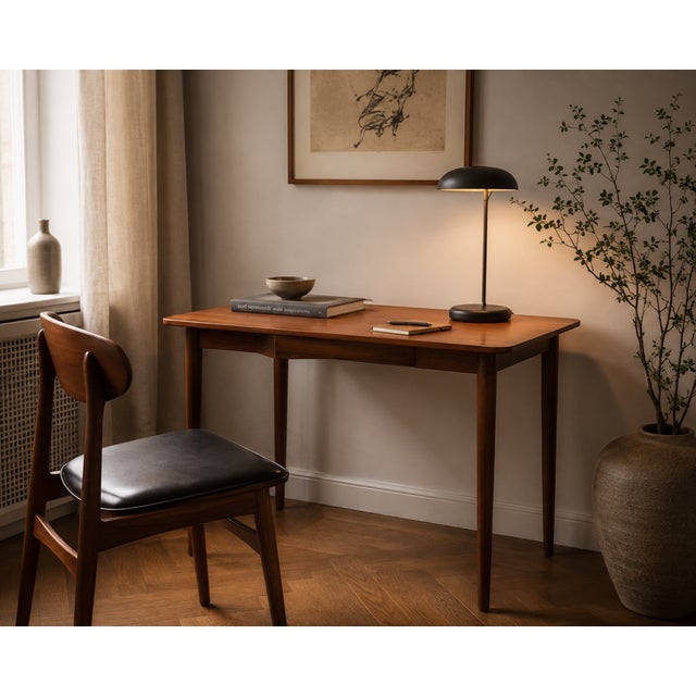 Small Danish Teak Writing Desk, 1960s, in Good conditions. Designed 1960 to 1969