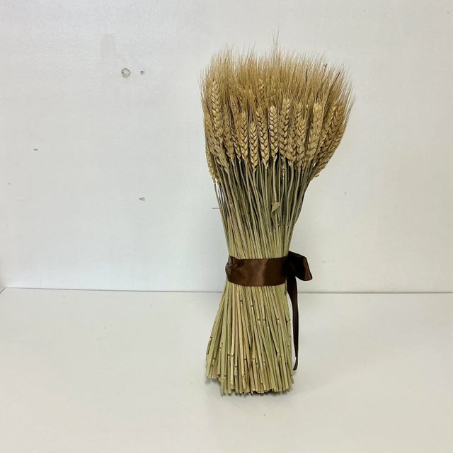 Tan Vintage Boho Chic Rustic Thanksgiving Natural Wheat Sheaf Decorative Object Holiday Accent. For Sale - Image 8 of 11