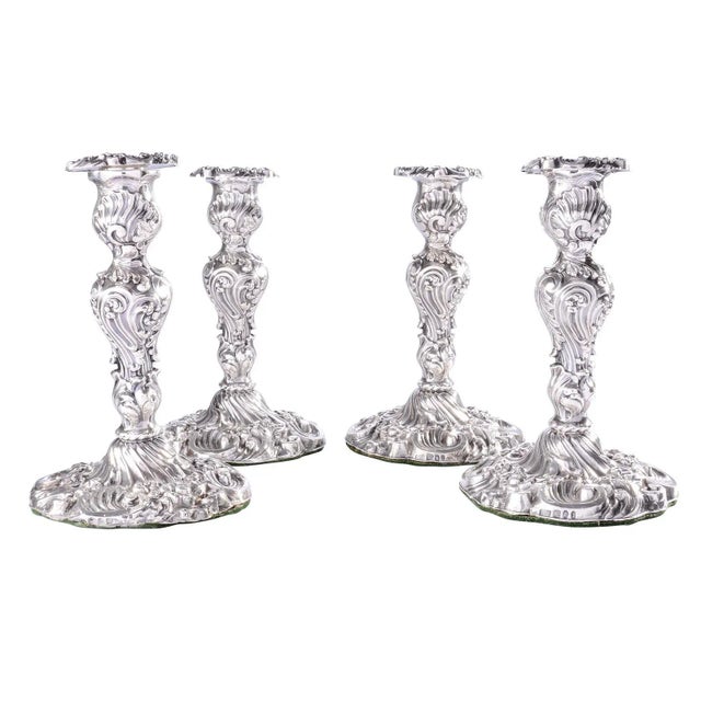 1825 English George IV Waterhouse Hodgson & Co. Repousse Rococo Sterling Silver Candlesticks- Set of 4 For Sale - Image 10 of 10
