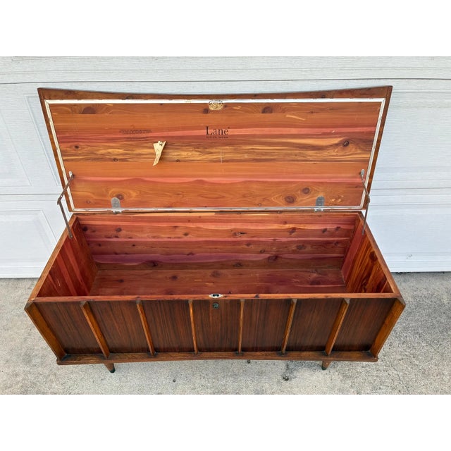 Lane Furniture Vintage Mid Century Walnut Cedar Chest by Lane For Sale - Image 4 of 8