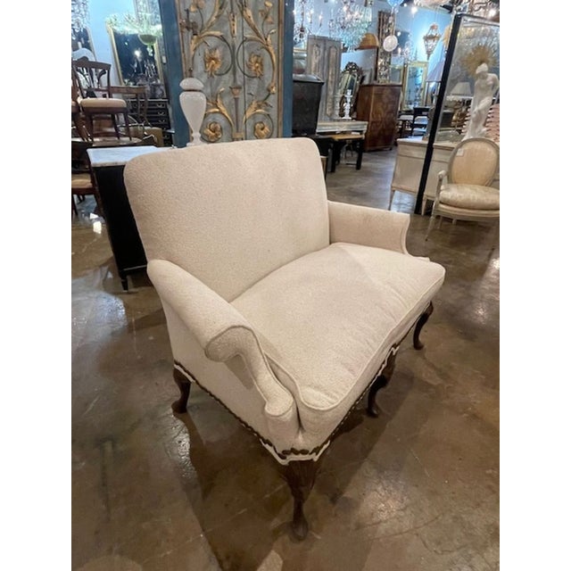 19th Century 19th Century English Queen Anne Walnut Settee For Sale - Image 5 of 7