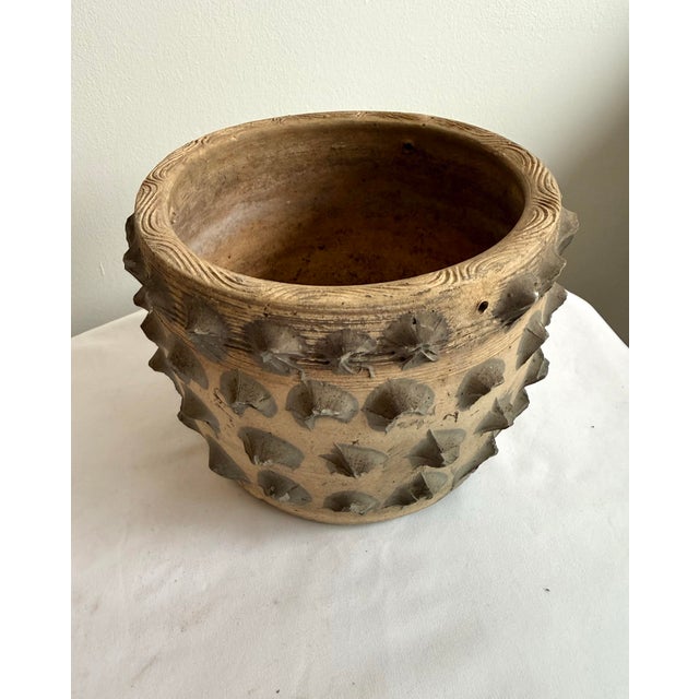 Brutalist Vintage Brutalist Clay Pinch Pot Planter in the Style of Dexter Pottery For Sale - Image 3 of 8