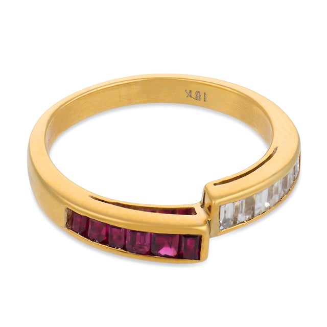 Contemporary Vintage Ruby Diamond 18k Yellow Gold Bypass Ring, Size 6.75 For Sale - Image 3 of 7