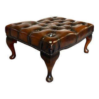 Vintage Mid-Century English Leather Button Tufted Chesterfield Footstool Ottoman, Brown For Sale