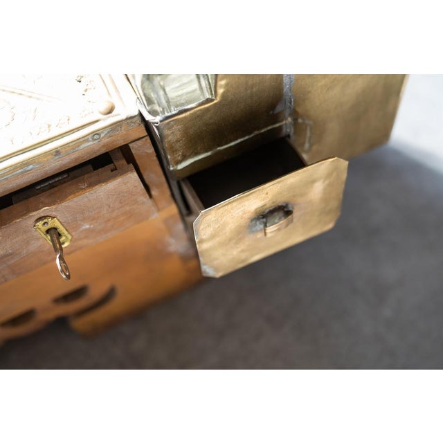 Turkish Shoe Polisher in Brass, 1970s For Sale - Image 6 of 18