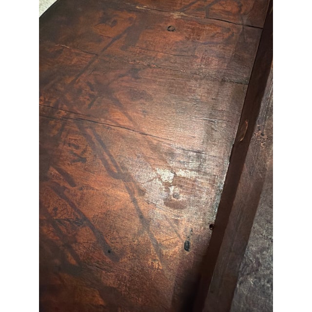 18th Century American Federal Cherry Tripod Candle Stand Table For Sale - Image 11 of 18