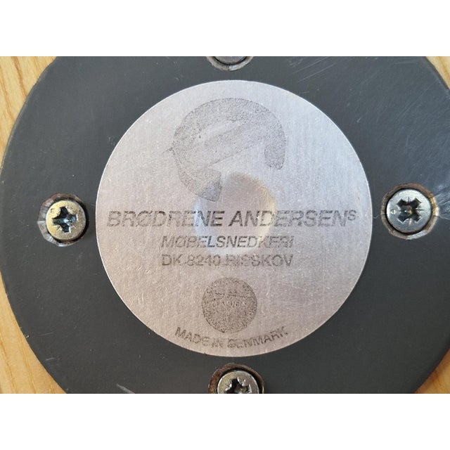 Vintage pine Brødrene Andersen Møbelsnedkeri Umbrella Stand Denmark ‘70 A beautiful Mid-Century style cylindrical umbrella...