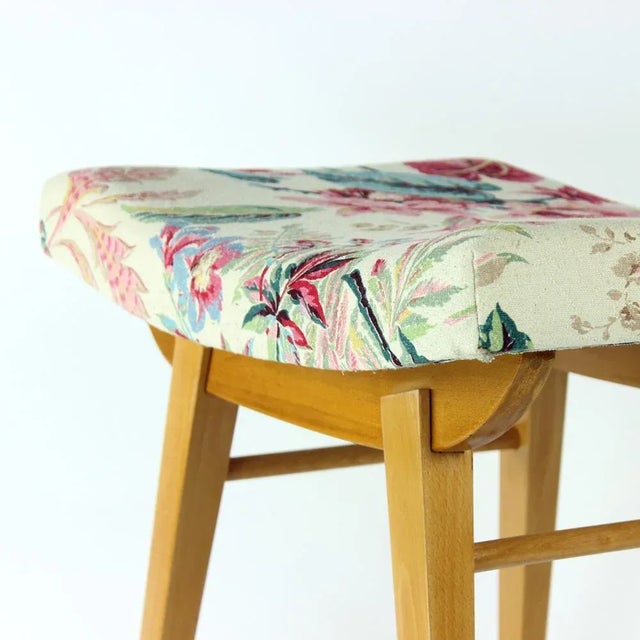 1960s Mid-Century Stool in Oak & Linen from Ton, Former Czechoslovakia, 1960s For Sale - Image 5 of 9