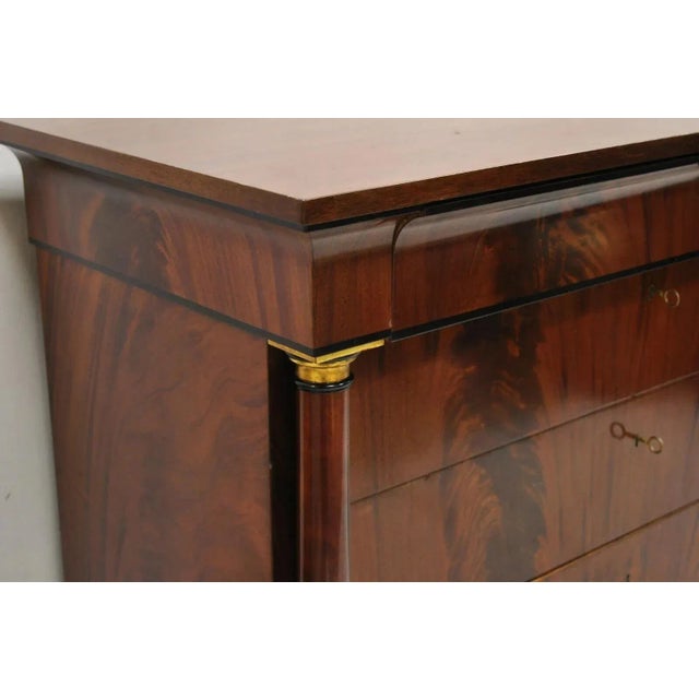 Brown Villa Garnelo French Empire Style Crotch Mahogany 4 Drawer Commode Dresser Chest For Sale - Image 8 of 11