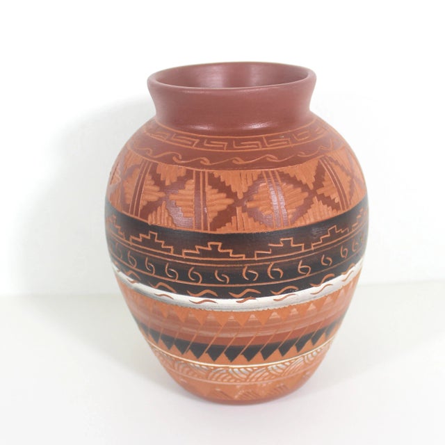 Mid 20th Century Vintage Signed Marked Navajo Bear Clay Vase Hand Painted Etched For Sale - Image 5 of 8