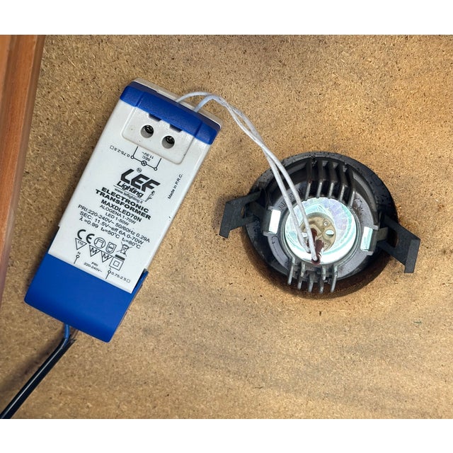 Cherrywood and Aluminum Display Cases, 1980s, Set of 4 For Sale - Image 16 of 18