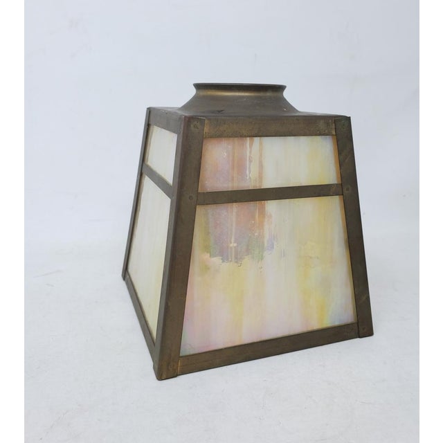 Vintage 4-Panel Slag Glass Lampshade - Mission - Arts & Crafts 5" Tall Here is a vintage 4-panel slag glass lampshade in...