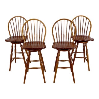 Set Windsor Swivel Barstools in Cherry Wood, 4 For Sale
