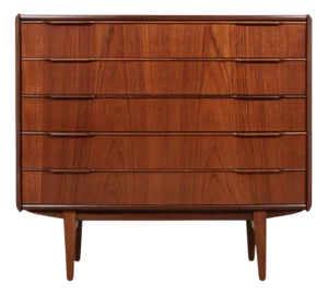 Mid-Century Danish Wider Chest of 5 Drawers in Teak, 1960s