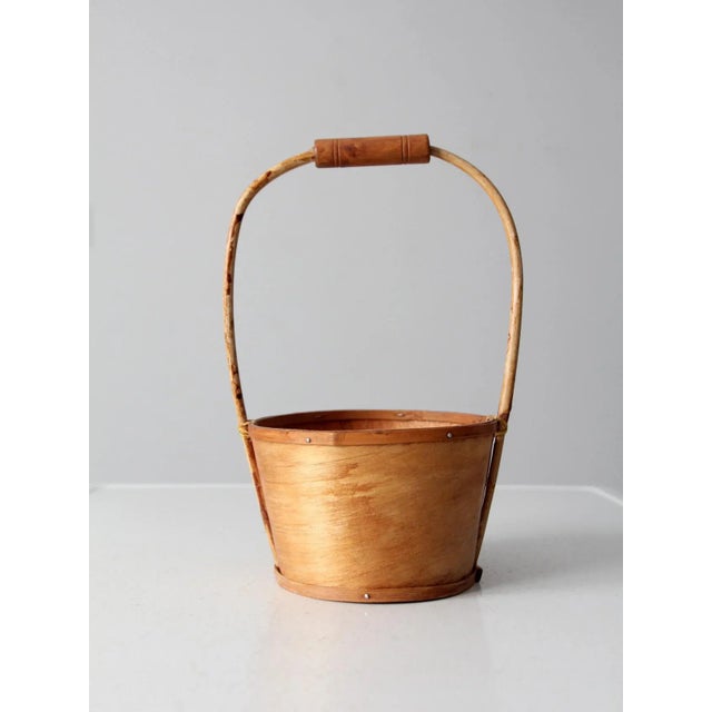 Late 20th Century Vintage Hand-Painted Balsa Wood Basket For Sale - Image 5 of 10