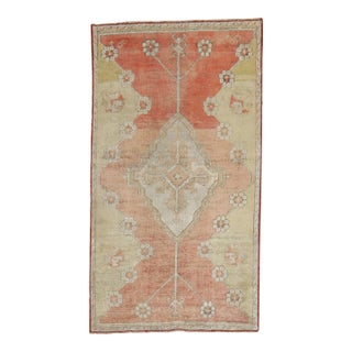 Early 20th Century Turkish Sivas Rug For Sale