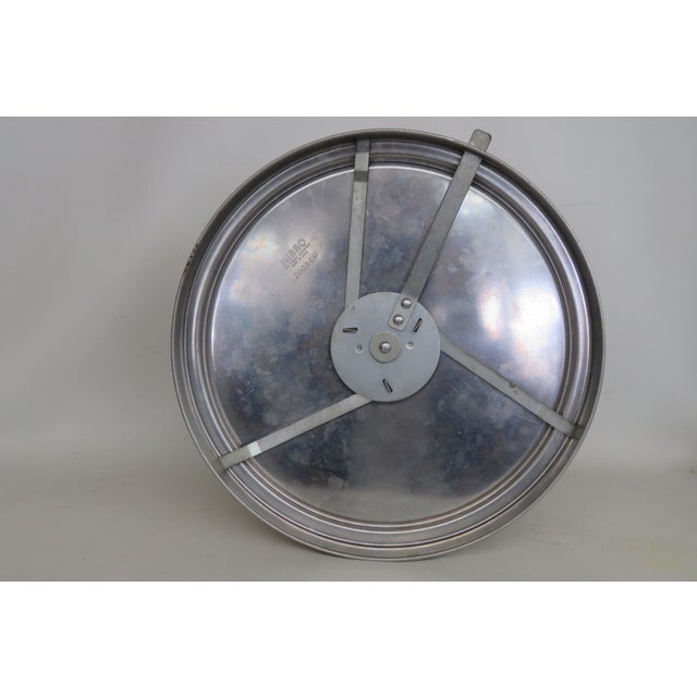Mirro Usa Round Cake Carrier Dessert Saver Mid Century 1950s Wooden Handle For Sale - Image 9 of 17