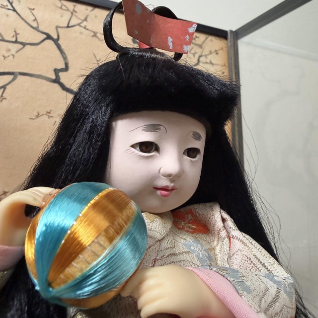 Hina-Ningyō Girl with Temari Ball Doll with Glass Display Case, 1970s For Sale - Image 4 of 12