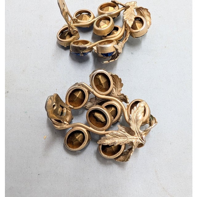 Metal Vintage Signed Napier Goldtone Faux-Emerald, Sapphire & Aquamarine Ombre Clip Earrings- 2 Pieces For Sale - Image 7 of 9