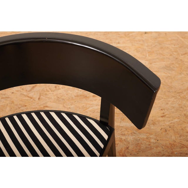 Three-Legged Armchair B1 with Black Lacquered Wood Frame and Upholstered Seat Covered in Fabric by Stefan Wewerka for Tecta, 1978. For Sale - Image 4 of 9