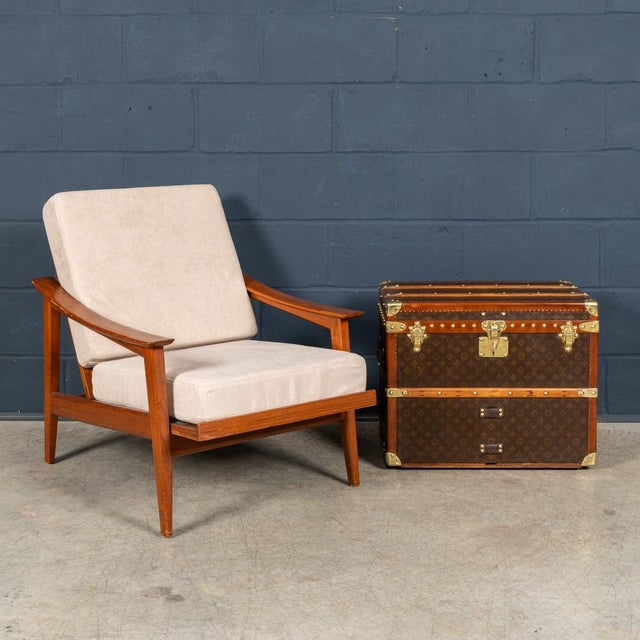 Antique Shoe Trunk in Monogram Canvas from Louis Vuitton, France, 1920 For Sale - Image 3 of 18