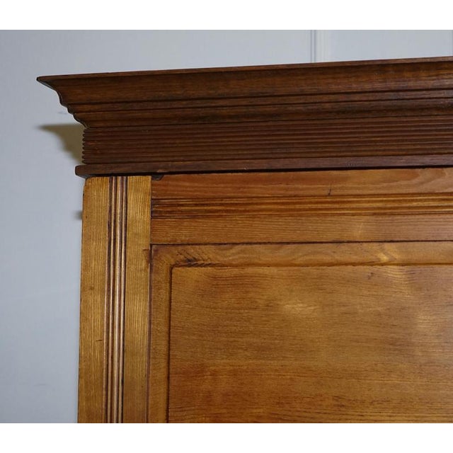 Antique English Victorian Oak Linen Press Wardrobe with Drawers For Sale - Image 4 of 18