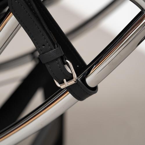 4 Chaise Longue by Le Corbusier for Cassina For Sale - Image 13 of 17