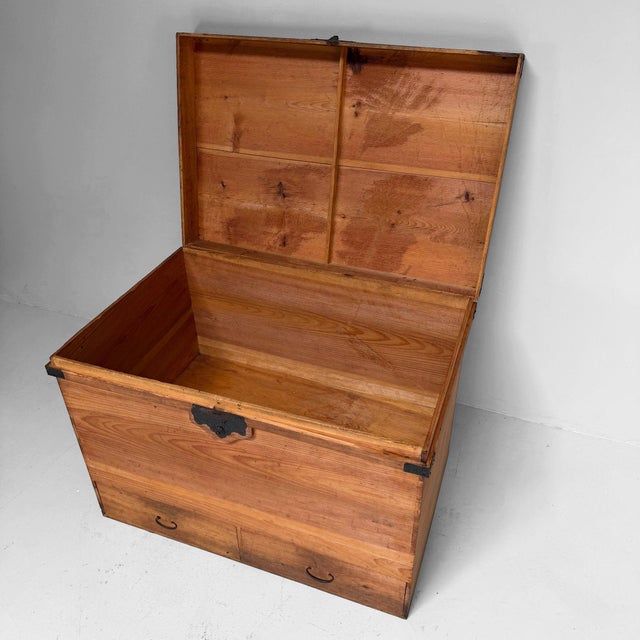 Antique Japanese Nagamochi Tansu Storage Chest, 1880s For Sale - Image 10 of 18