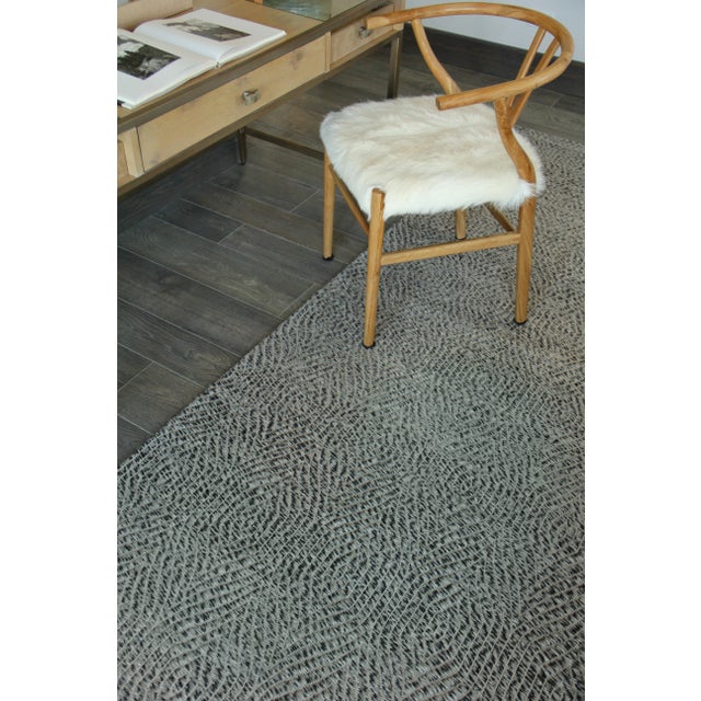 Textile Sanz Flatweave Wool Silver Rug - 6'x9' For Sale - Image 7 of 11