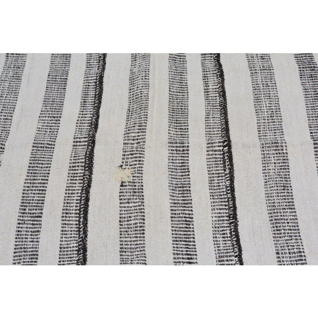 Turkish Vintage Turkish Hand Knotted Flatweave Kilim, 5'5x5'9 For Sale - Image 3 of 4