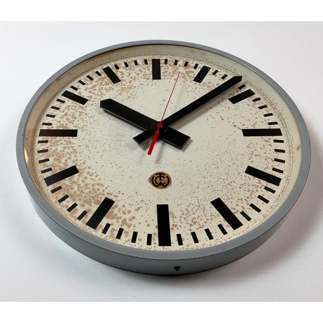 Large Grey Industrial Station Wall Clock from CTW, 1960s For Sale - Image 6 of 18