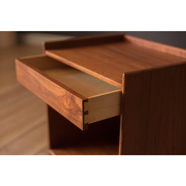 1960s Vintage Danish Teak Bedside Nightstand End Table by Søborg Møbler For Sale - Image 5 of 18