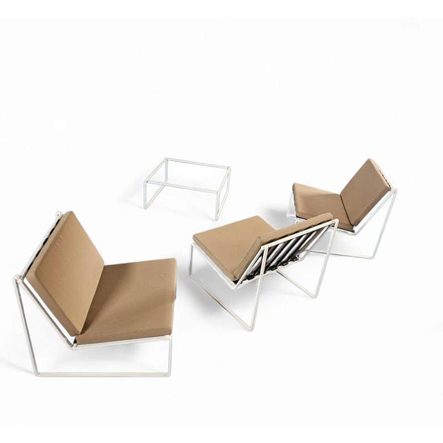 Kho Liang Ie 024 set lounge chairs / coffee table /Artifort 1962 Width 66 Depth 66 Height 73 cm Price / set
