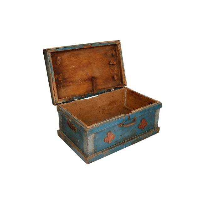 Early 20th Century Early 20th Century Primitive Blue Blanket Chest For Sale - Image 5 of 11