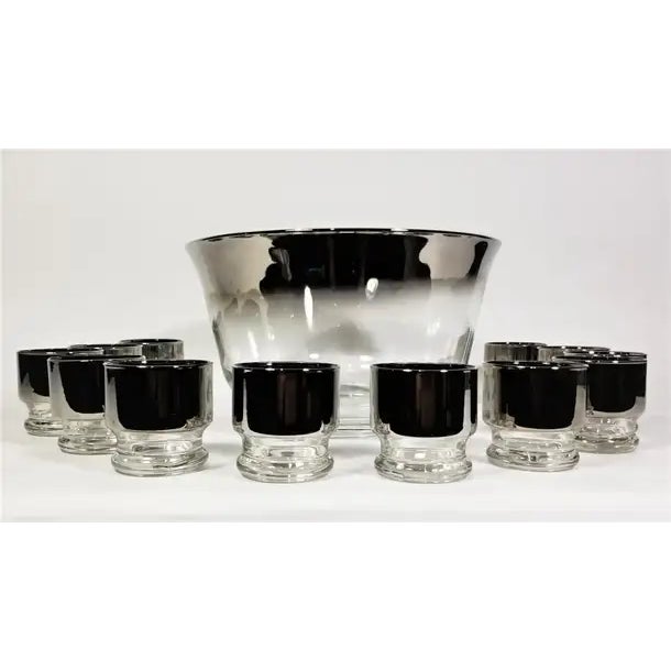 Dorothy Thorpe Punch Bowl Set Mid Century Glassware Barware Set of 12 - total 14pcs For Sale - Image 9 of 17