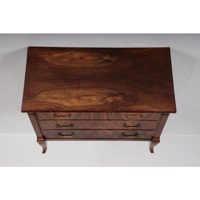 Small Antique Biedermeier Chest of Drawers in Walnut, 1810 For Sale - Image 18 of 18