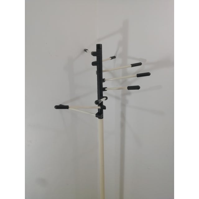 Mid-Century Modern Signa Column Coat Stand from Artemide, Italy, 1970s For Sale - Image 3 of 11