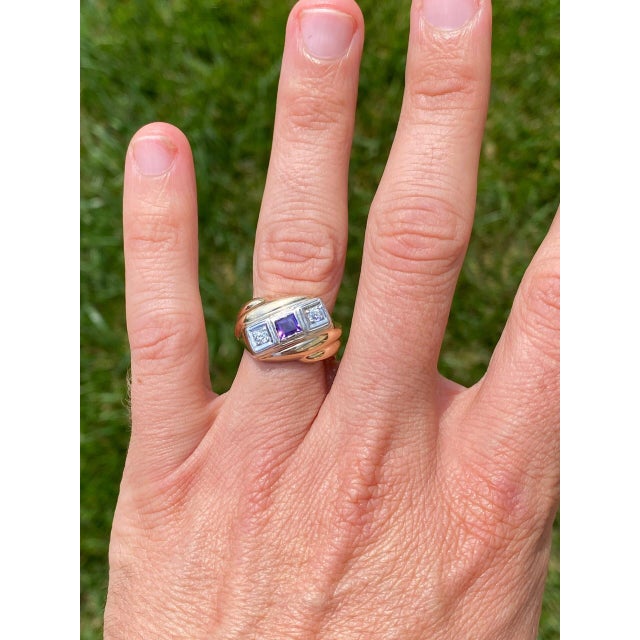 Metal The Emerie: Gentlemen's Yellow Cocktail Ring set with Amethyst and Diamonds For Sale - Image 7 of 9