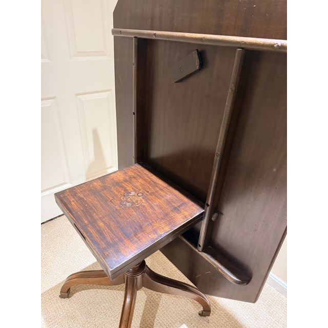 Traditional Mahogany Regency Tilt Top Breakfast Table With Inlay, Ca. 1820 For Sale - Image 3 of 12