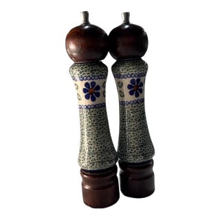 Ceramic Salt and Pepper Mill Hand Painted Unilateral Polish Dark Brown Wood 8.5” Set For Sale